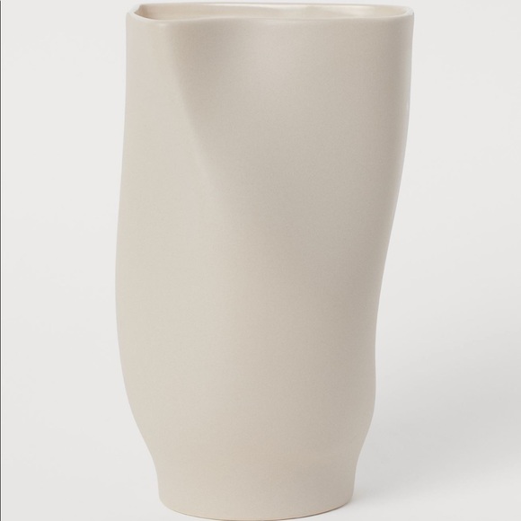 H&M Ceramic Vase - Picture 6 of 6